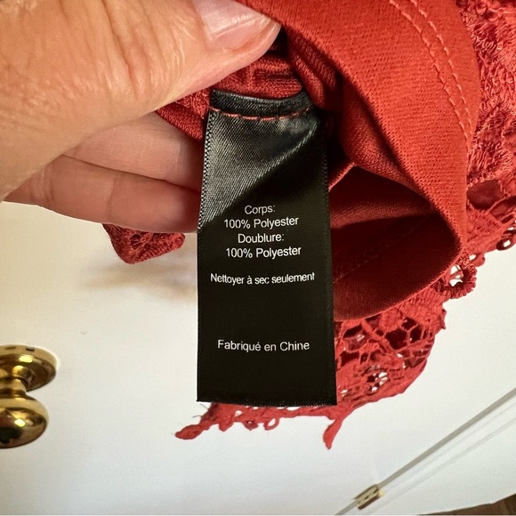 ASTR The Label Samantha Lace Hi Low Hem size XS - Picture 10 of 11